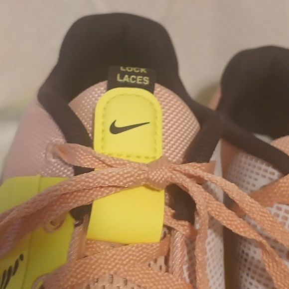 Nike women's Metcon 8 cross training athletic shoes Arctic Orange Volt size 9.5 - Picture 8 of 10